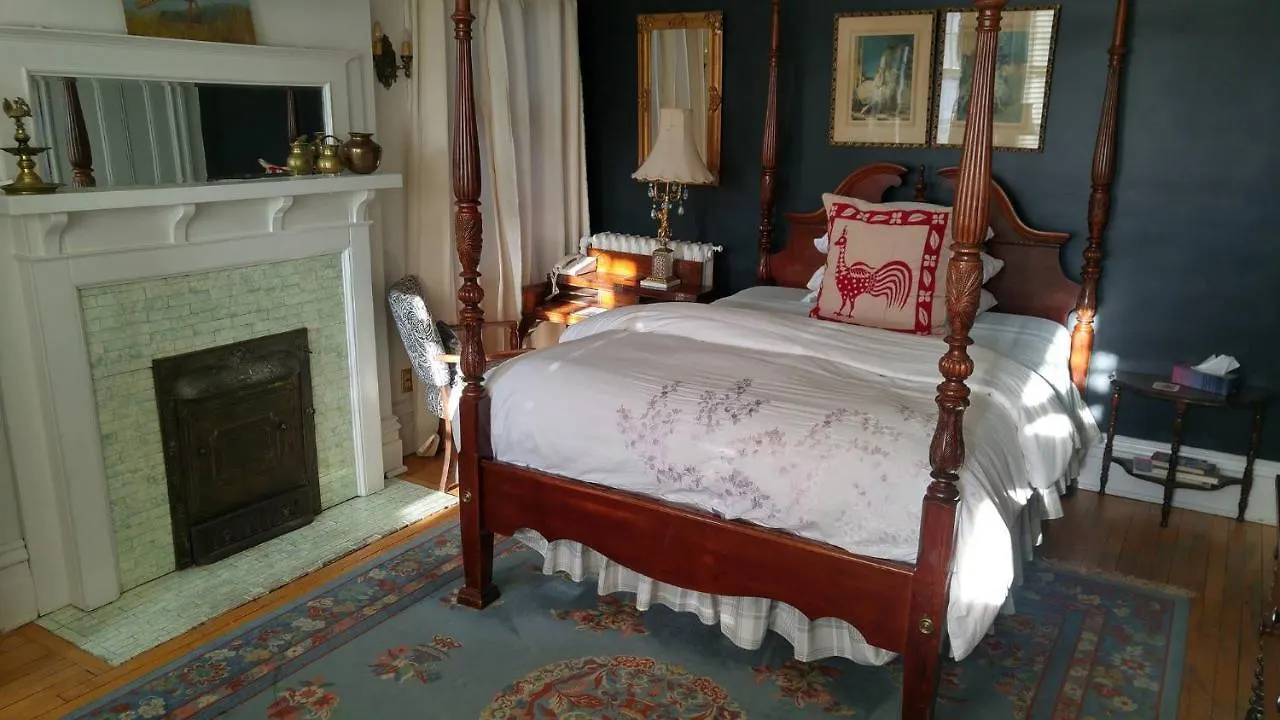Ashbury House Bed & Breakfast Ottawa Canada