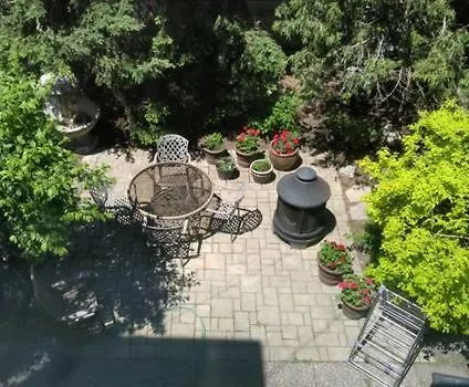 Ashbury House Bed & Breakfast Ottawa