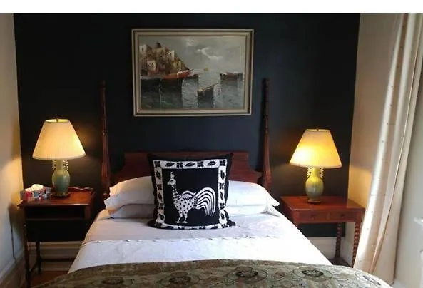 Ashbury House Bed & Breakfast Ottawa