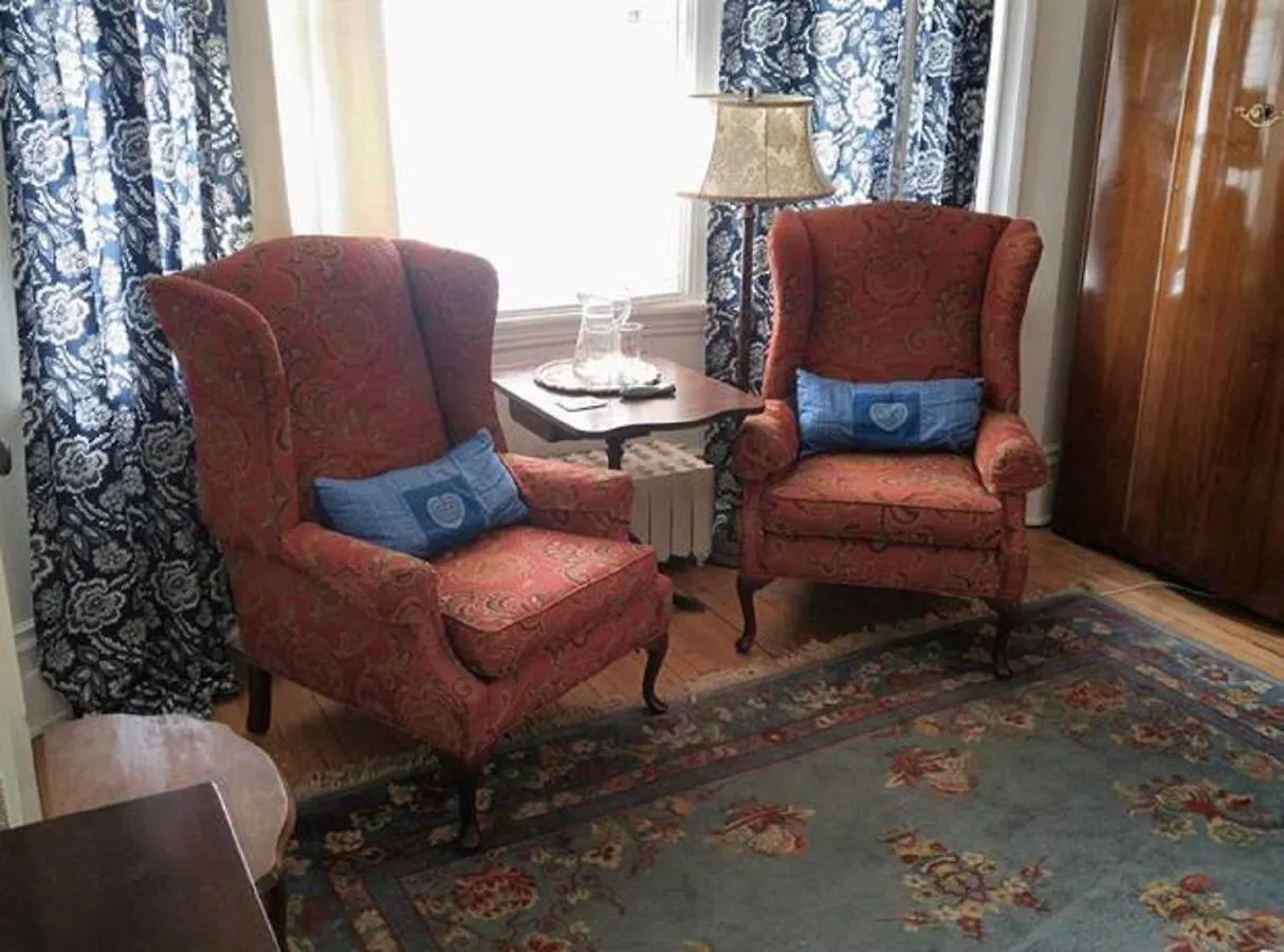 Ashbury House Bed & Breakfast Ottawa