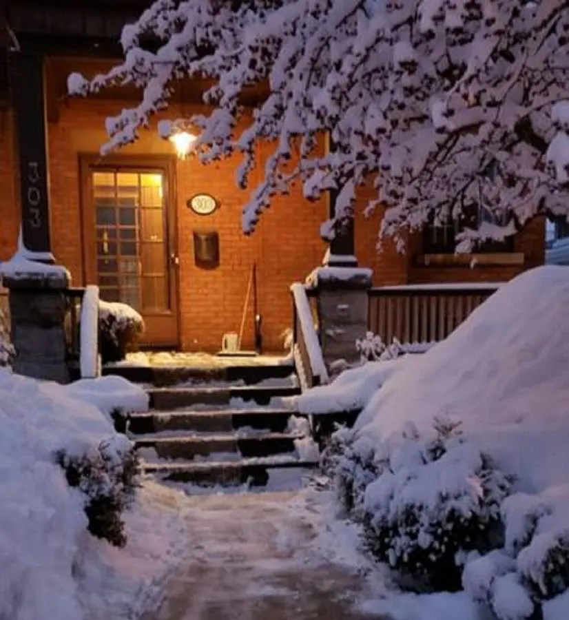 Ashbury House Bed & Breakfast Ottawa